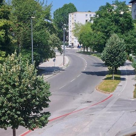 Cozy, Bright And Affordable Studio W/ Free Parking Ljubljana Exterior photo