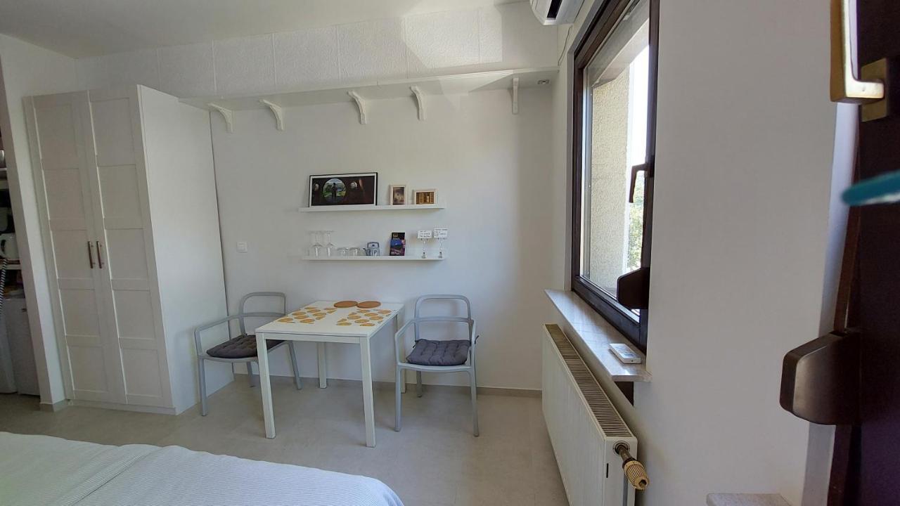 Cozy, Bright And Affordable Studio W/ Free Parking Ljubljana Exterior photo