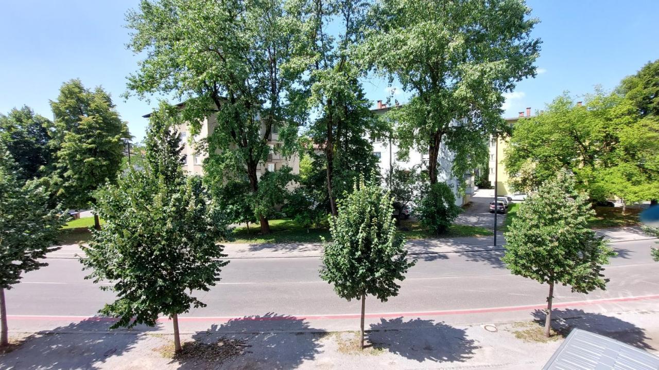 Cozy, Bright And Affordable Studio W/ Free Parking Ljubljana Exterior photo